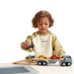 Tender Leaf Toys Autotransporteur Raceauto's -Speelgoedwinkel 4608346 tender leaf toys autotransporteur raceauto s ilovespeelgoed1