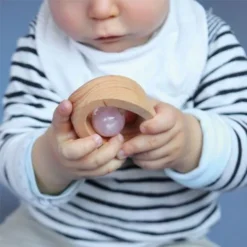 Grimm's Rammelaar-bijtring Met Rozenkwarts 8 Grimm's Rammelaar-bijtring Met Rozenkwarts -Speelgoedwinkel grimm s rammelaar bijtring met rozenkwarts 1