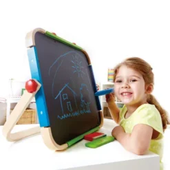Hape Draagbaar Krijt- En Tekenbord - Tafelmodel -Speelgoedwinkel hape draagbaar krijt en tekenbord1