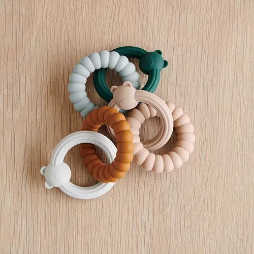 Liewood Bijtring Herbert - Mr Bear Green Mix 4 Liewood Bijtring Herbert - Mr Bear Green Mix - Afbeelding 2