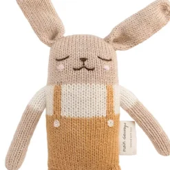 Main Sauvage Knuffelkonijn Ochre Overalls - 22 Cm -Speelgoedwinkel main sauvage knuffelkonijn ochre overalls 22 cm 1