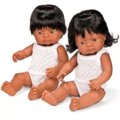 Miniland Babypop Latijns-amerikaanse Jongen - 38 Cm 7 Miniland Babypop Latijns-amerikaanse Jongen - 38 Cm -Speelgoedwinkel miniland babypop latijns amerikaanse jongen 38 cm ilovespeelgoed3