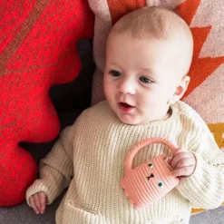 Oli & Carol Bad- & Bijtspeelgoed Poes Ginge -Speelgoedwinkel oli carol bad bijtspeelgoed ginge 4