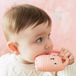 Oli & Carol Bad- & Bijtspeelgoed Poes Ginge -Speelgoedwinkel oli carol bad bijtspeelgoed ginge 6