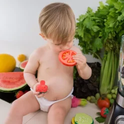 Oli & Carol Bijt- & Badspeelgoed Tomaat -Speelgoedwinkel oli carol bijt badspeelgoed tomaat 8