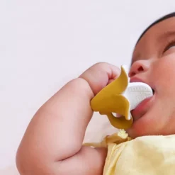 Oli & Carol Bijtspeeltje Banaan -Speelgoedwinkel oli carol bijtspeeltje banaan 2 1