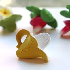 Oli & Carol Bijtspeeltje Banaan -Speelgoedwinkel oli carol bijtspeeltje banaan 3 1