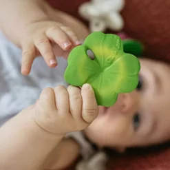 Oli & Carol Bijtspeeltje Klavertje 11 Oli & Carol Bijtspeeltje Klavertje -Speelgoedwinkel oli carol bijtspeeltje klavertje 3
