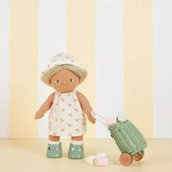 Olli Ella Dinkum Dolls Poppenschoenen - Basil Green 15 Olli Ella Dinkum Dolls Poppenschoenen - Basil Green -Speelgoedwinkel olli ella dinkum dolls poppenschoenen basil green 5