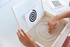 Akros 4-in-1 Tekenbord Met Zandbak -Speelgoedwinkel zandtafel akros montessori